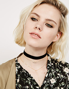 Love and shimmer chokers (set)